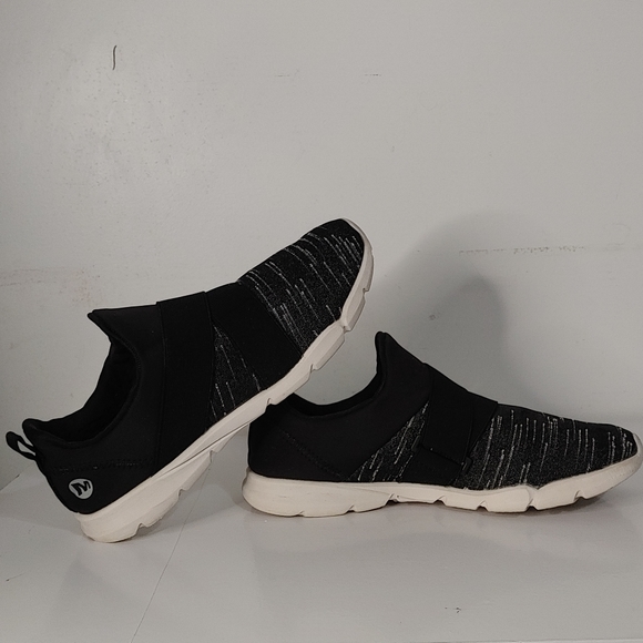 Merrell Shoes - Picture 7 of 10